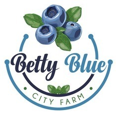 bettybluecityfarm