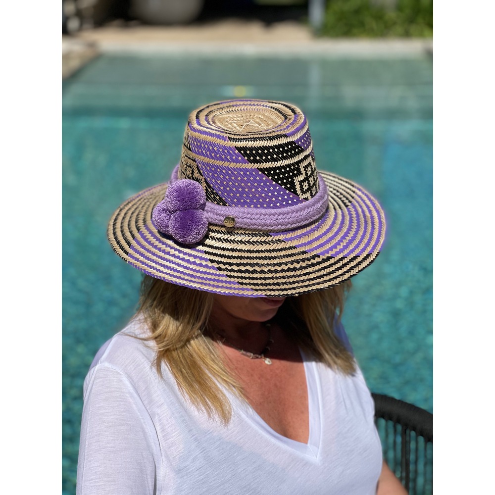 AiA Purple Pompom hat.(AiA Mor Ponponlu Şapka)