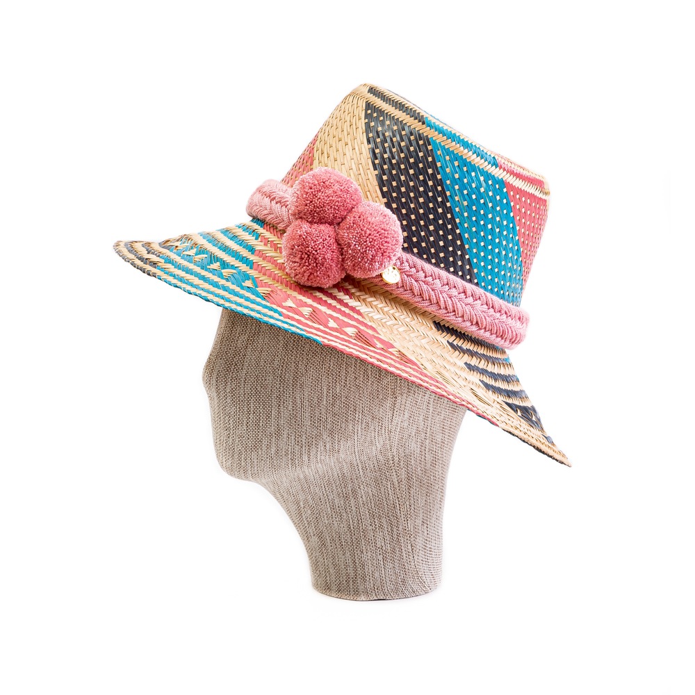 AiA Pink Pompom hat.(AiA Pembe Ponponlu Şapka)