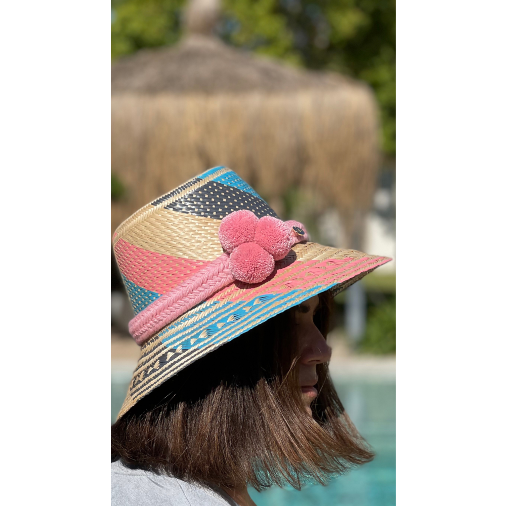AiA Pink Pompom hat.(AiA Pembe Ponponlu Şapka)