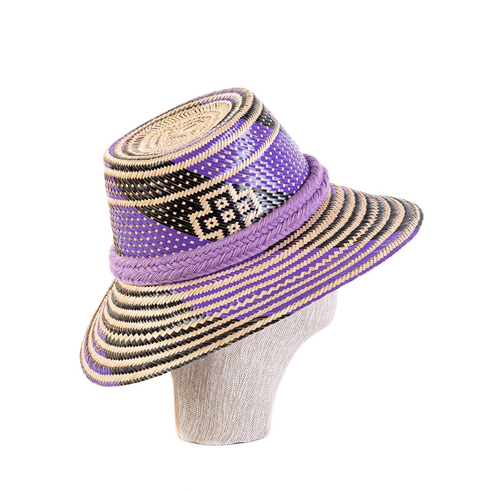 AiA Purple Pompom hat.(AiA Mor Ponponlu Şapka)