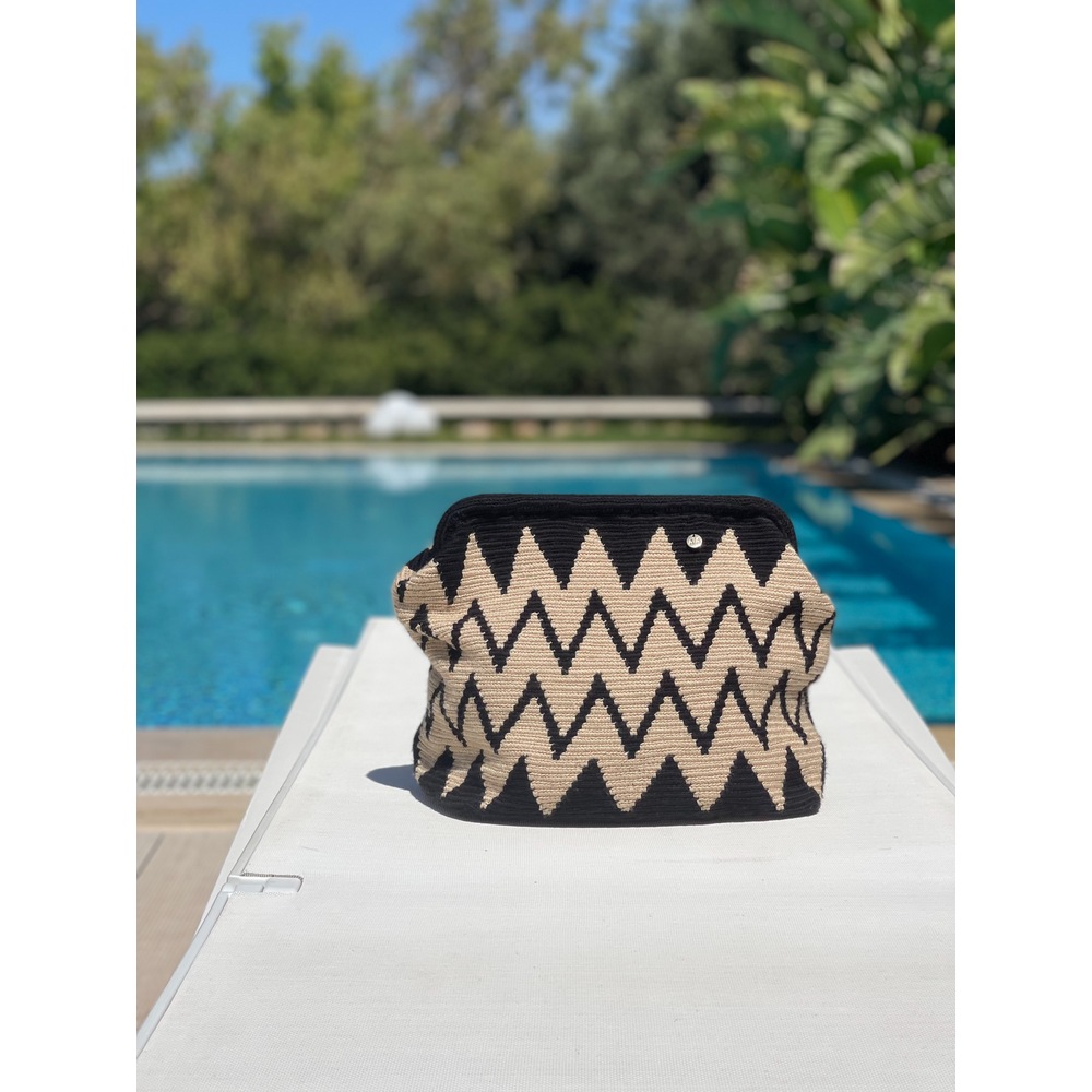 XL Rainbow Clutch Beige&Black