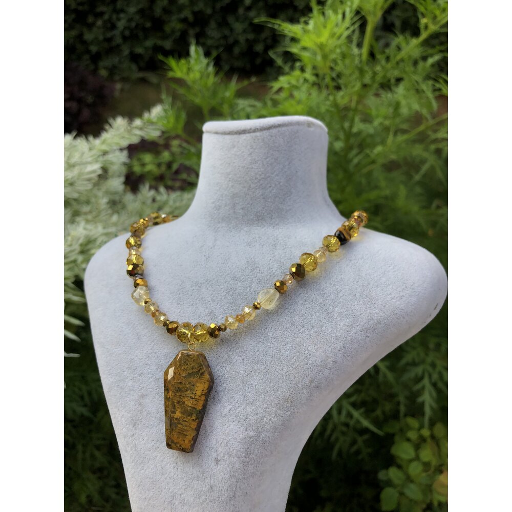 Sumina choker