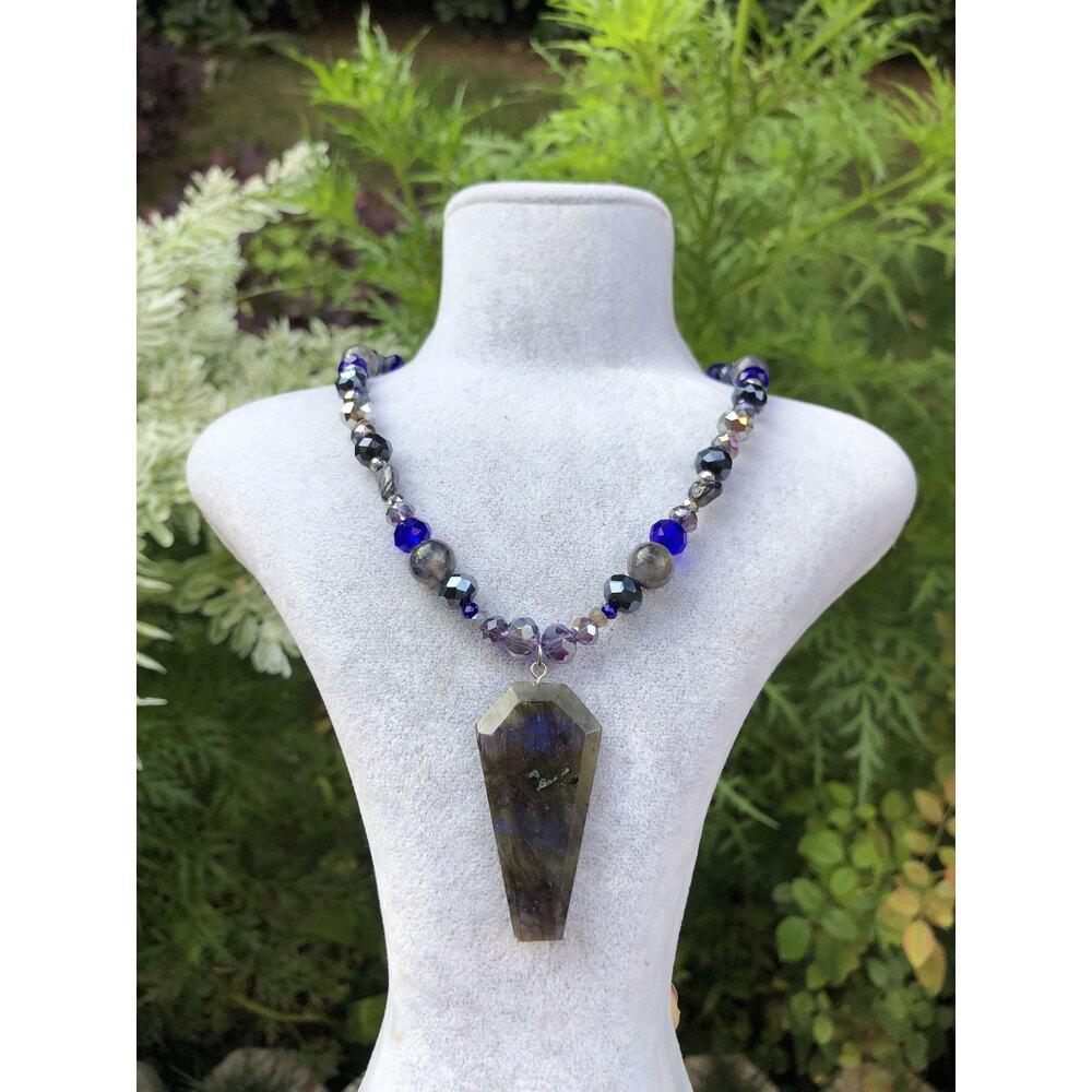 Namina choker