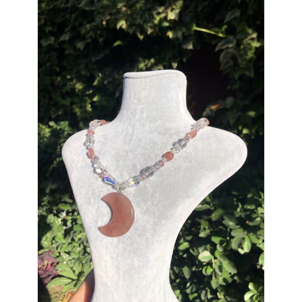 Berrymoon Choker