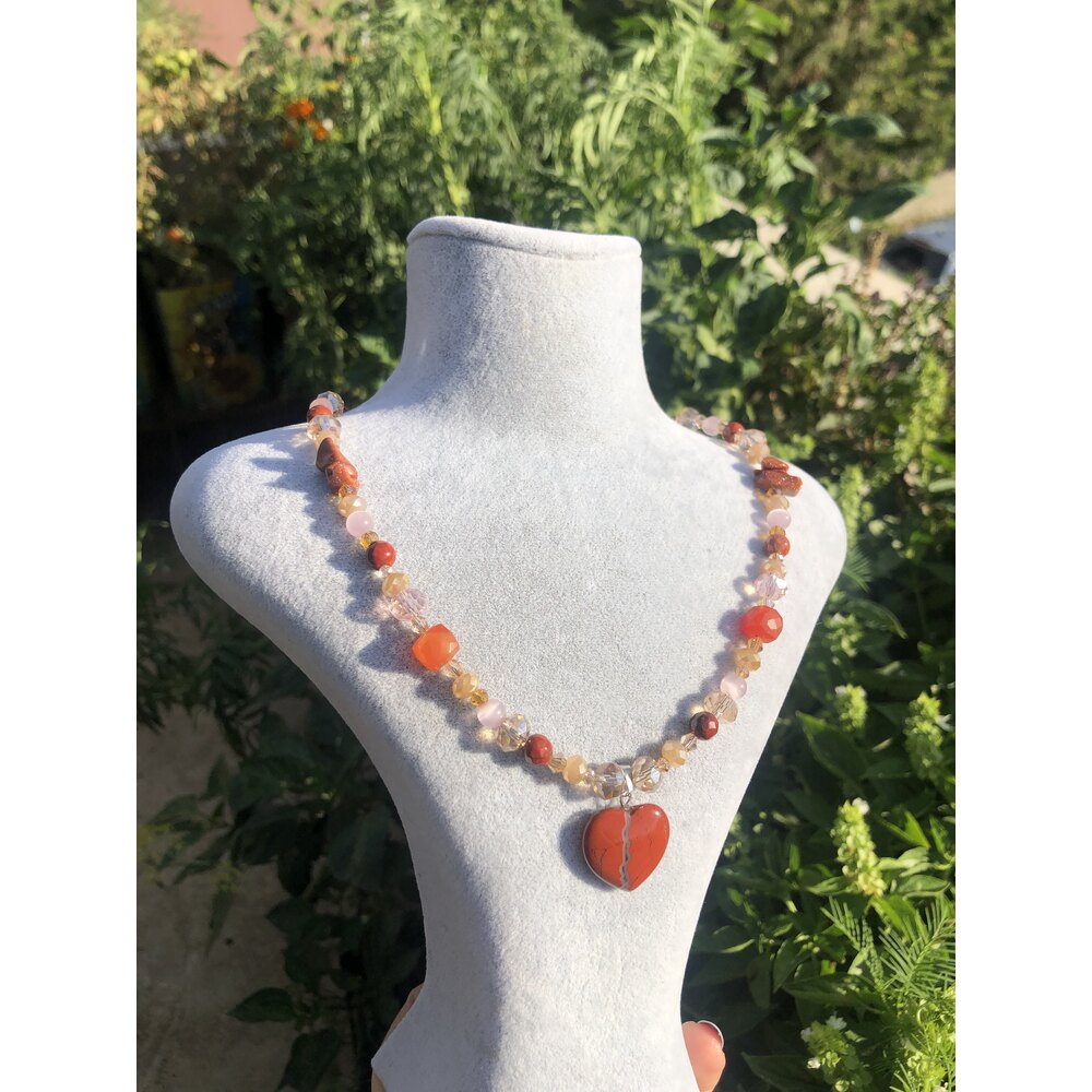 Coraline Red Kolye