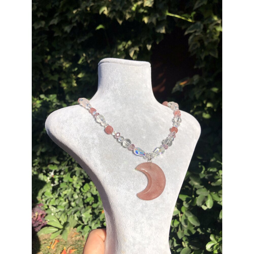 Berrymoon Choker