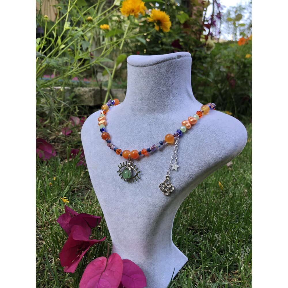 Viola Choker