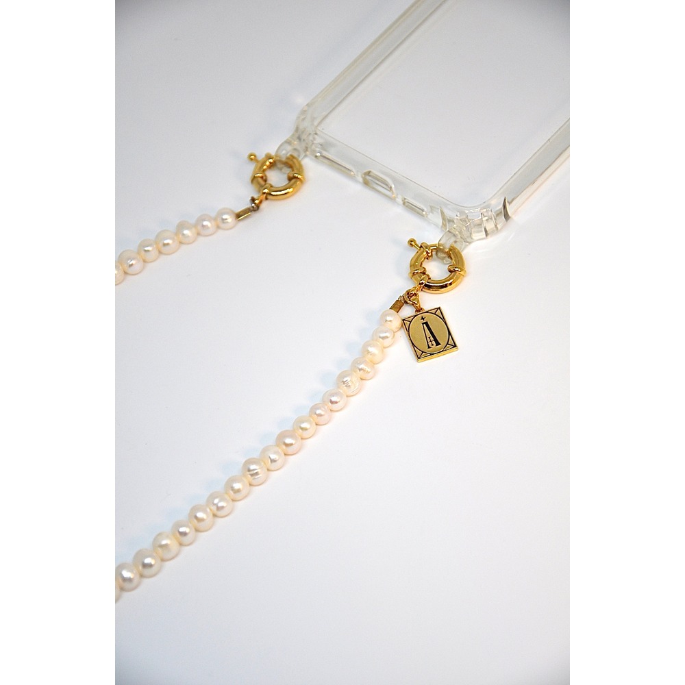 Maiden's Love Pearl Short Phone Strap
