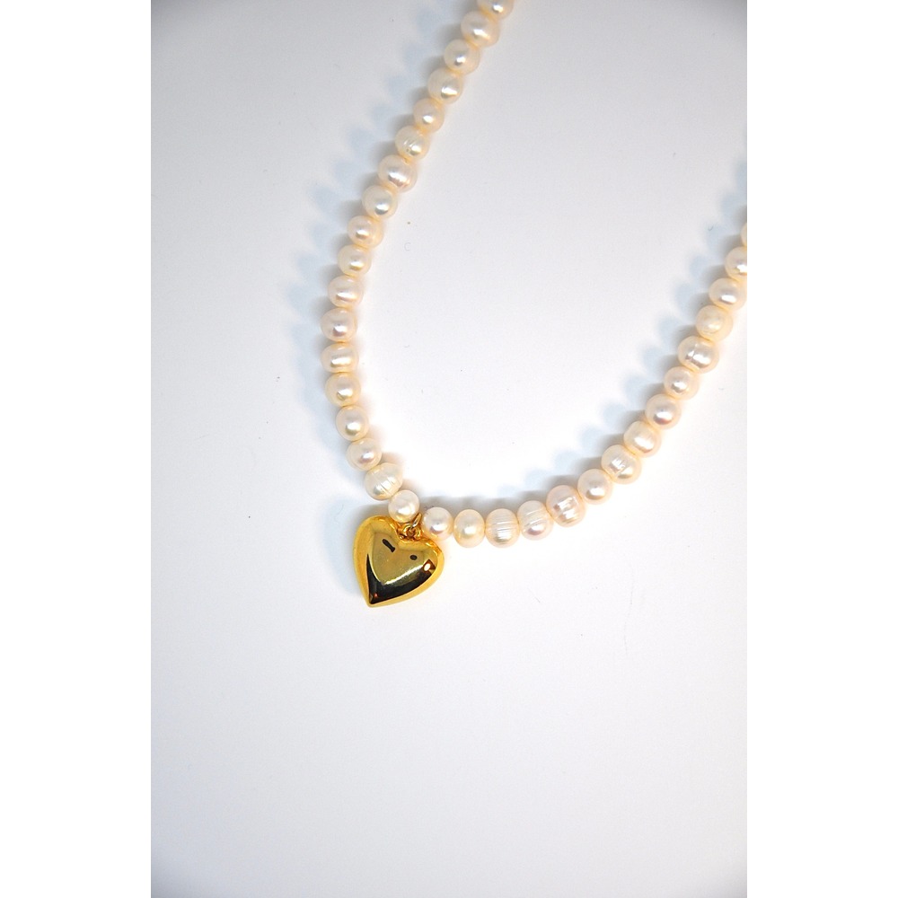 Maiden's Love Pearl Short Phone Strap