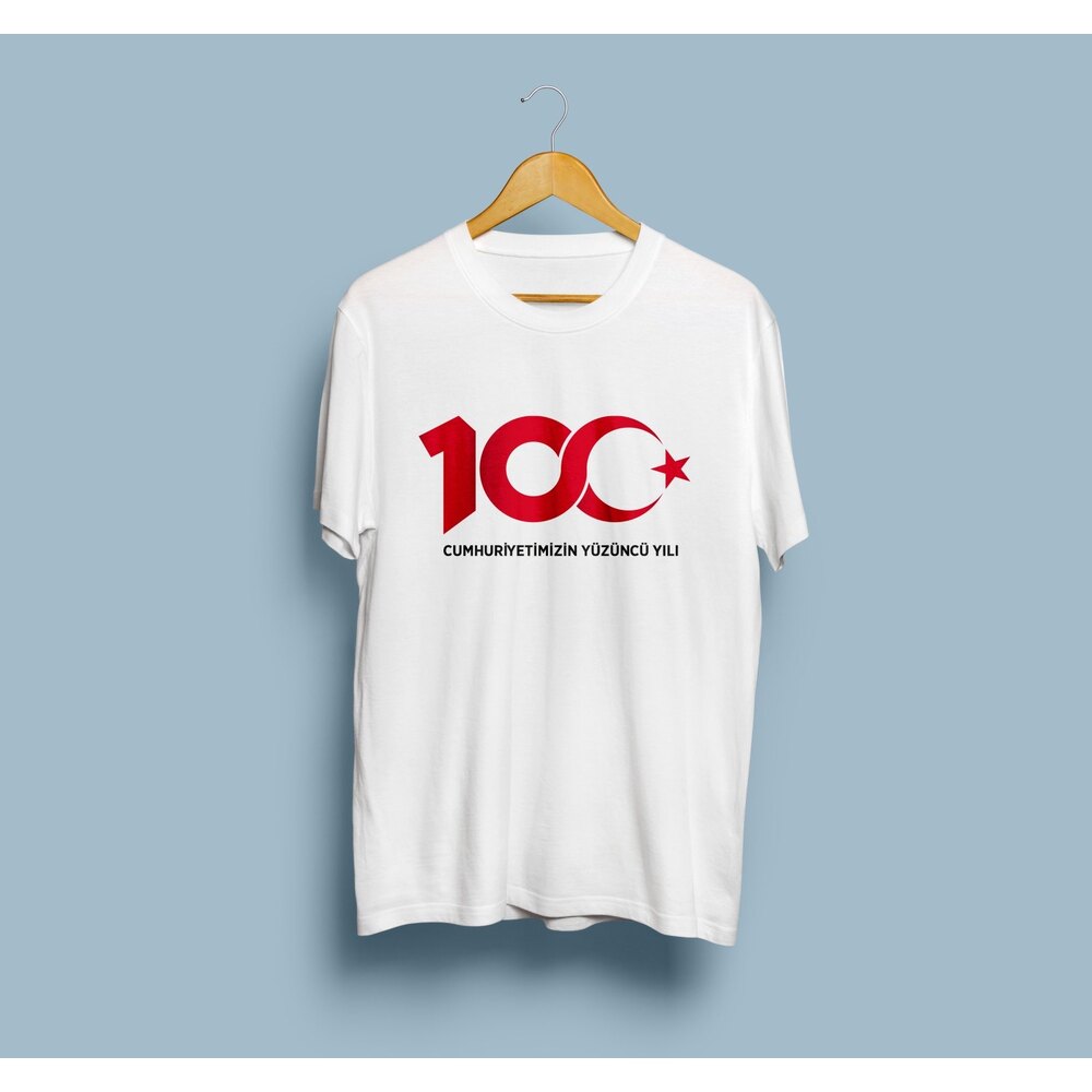 100. Yıl Logolu Tişört