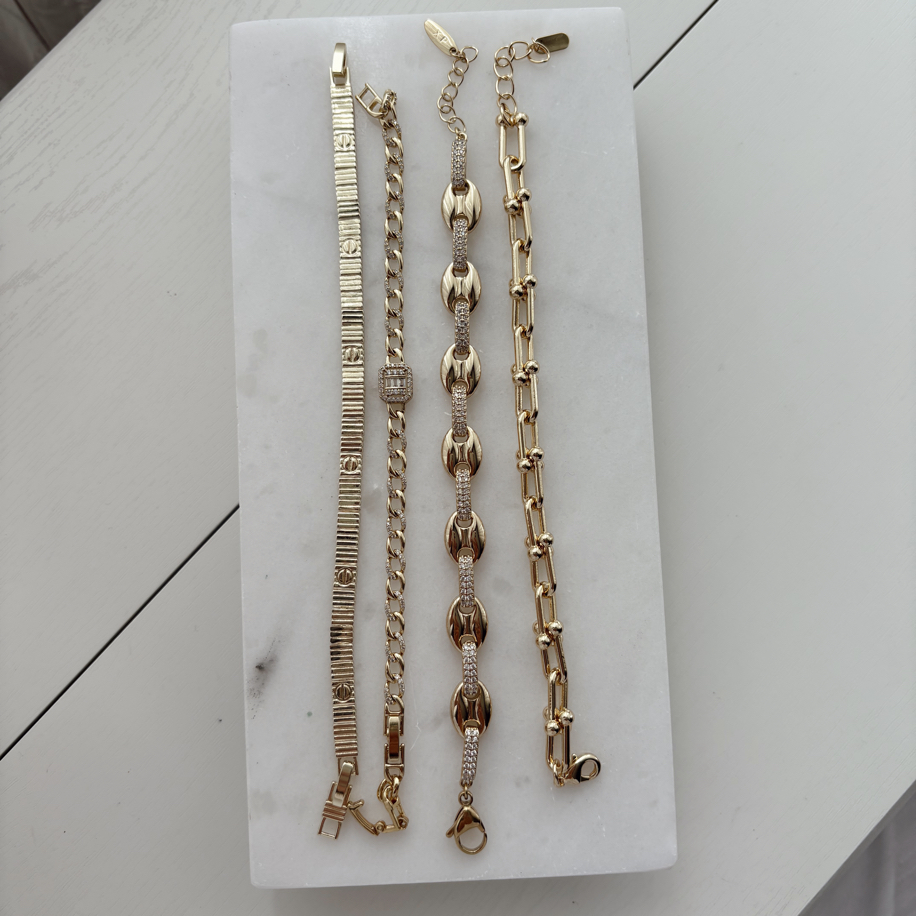 Premium özel seri love crtr bileklik 