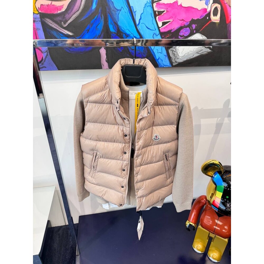 Moncler Bej Yelek Kaz Tüyü | famousclothesco
