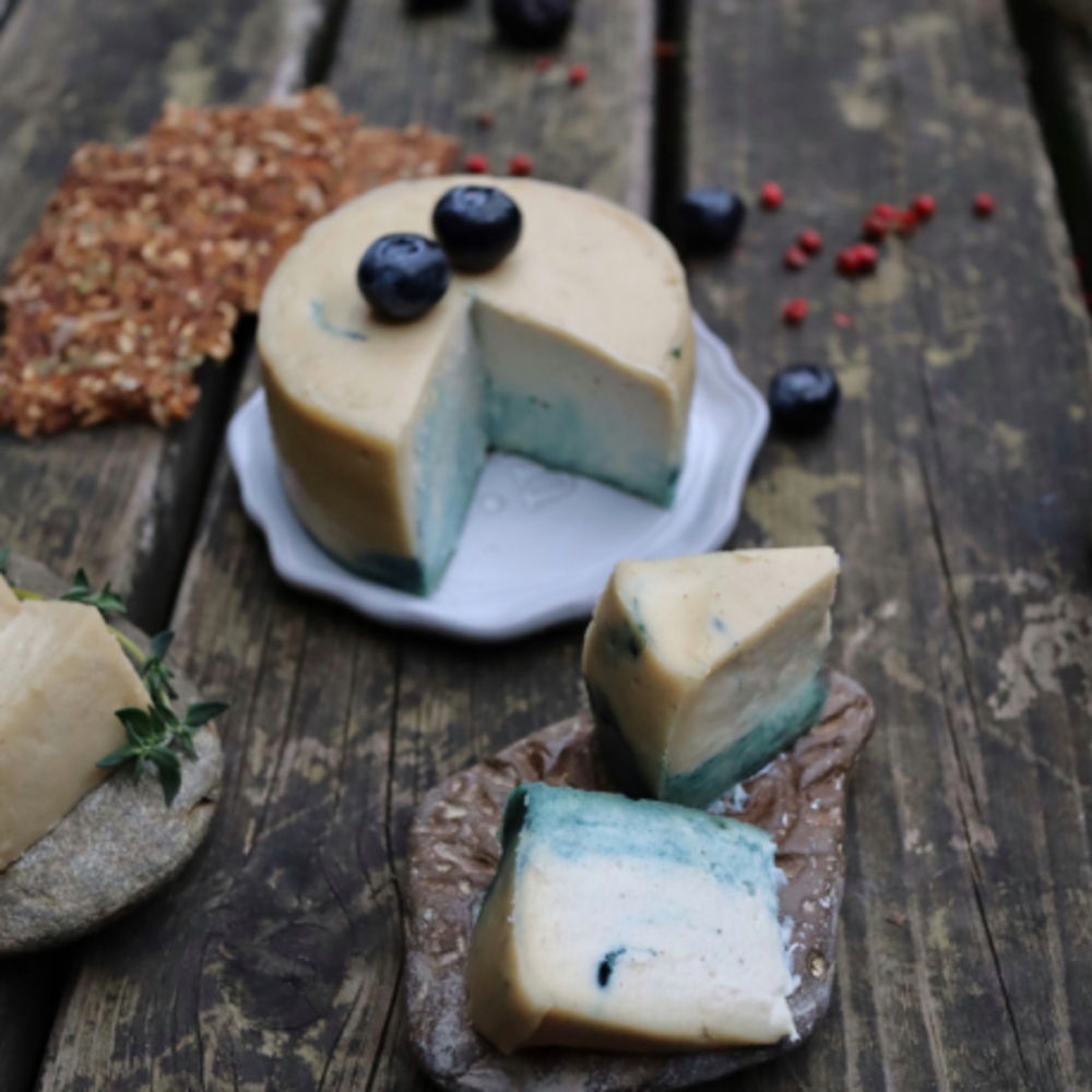 Spirulina Blue Cheese