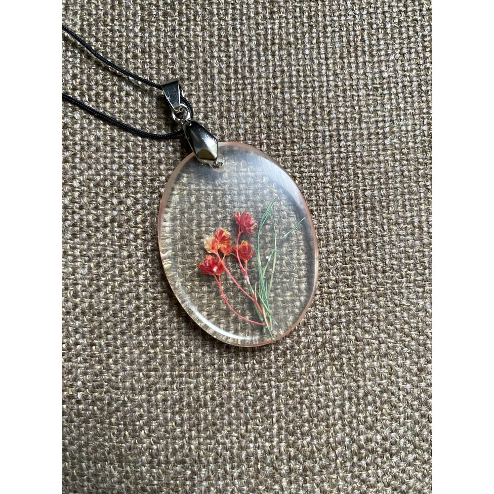 Epoksi Mini Çiçek Bahçesi Oval Kolye