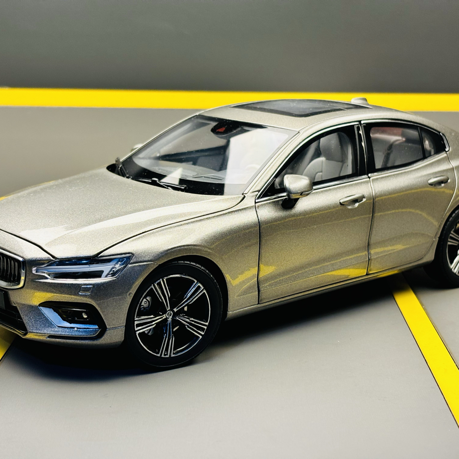 VOLVO S60 T5 | DIECAST GARAGE'M
