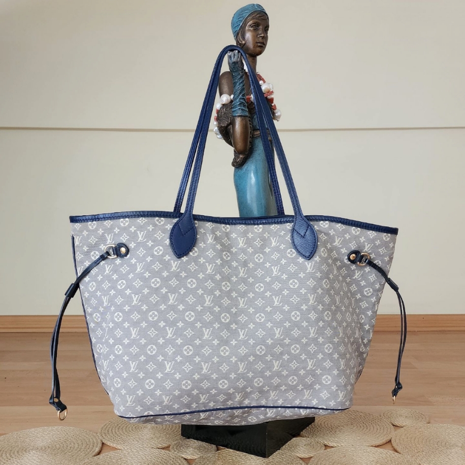 LOUİS VUİTTON Monogram Tote Bag