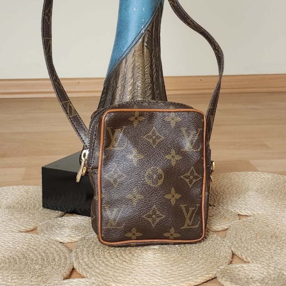 LOUİS VUİTTON Monogram Mini Danube