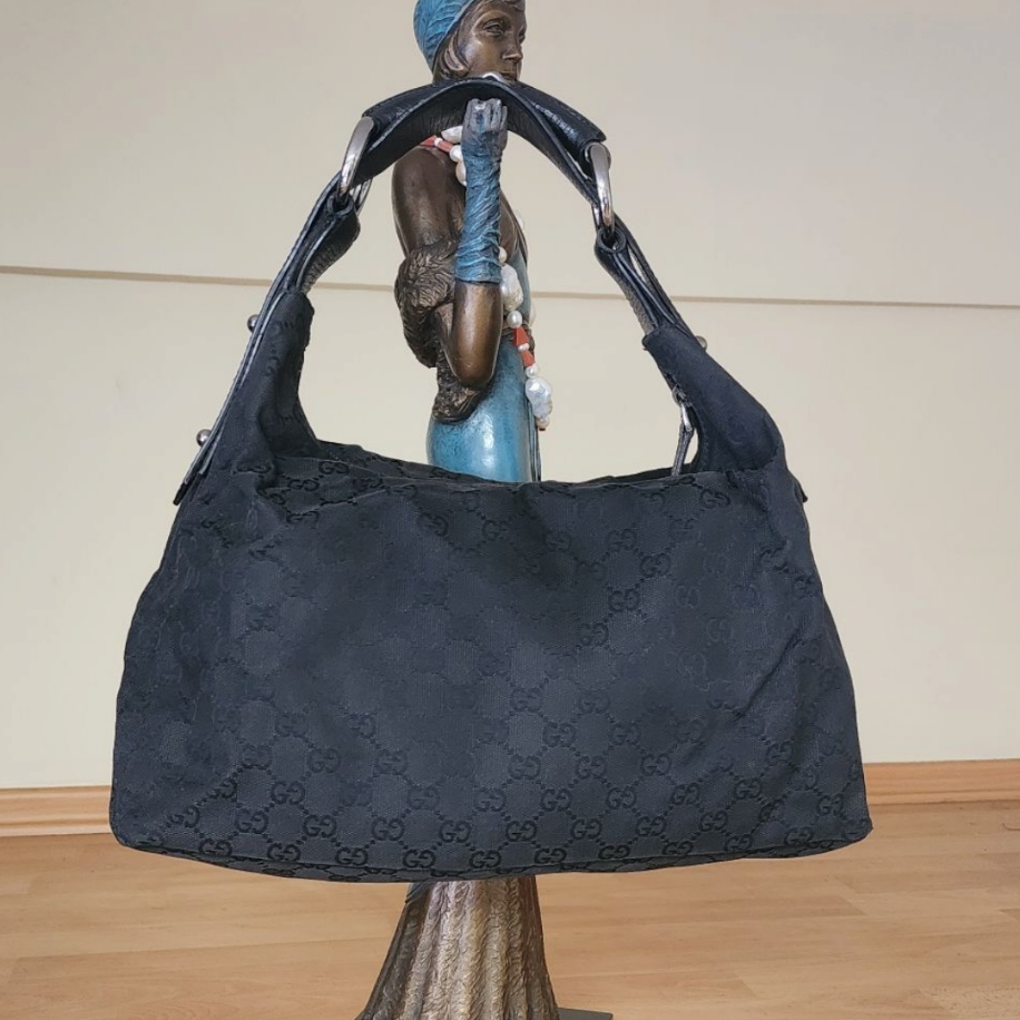 GUCCİ GG Monogram Hobo Bag