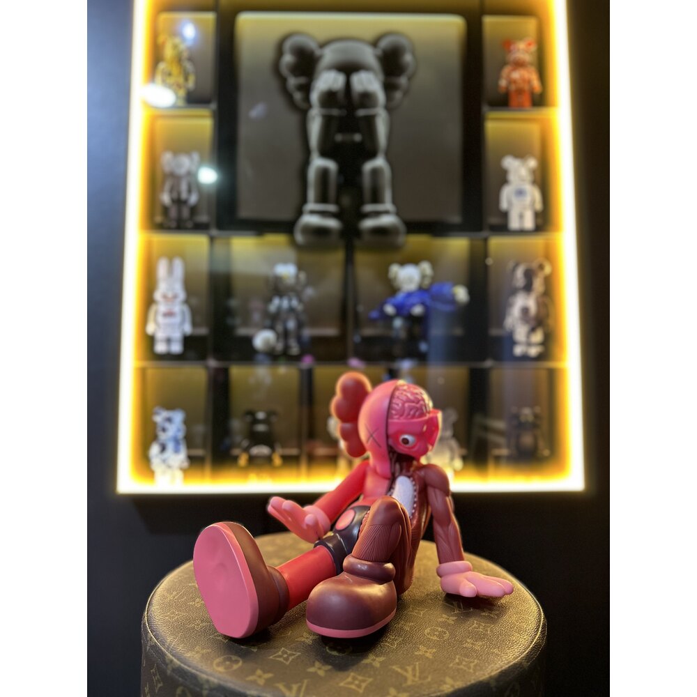 KAWS MILO フィギュア 赤 KAWS MILO フィギュア A BATHING APE 赤