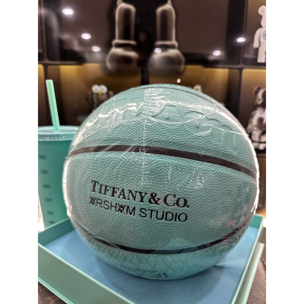 Tiffany & Co Wilson | Hemen teslim, ithal ürünler