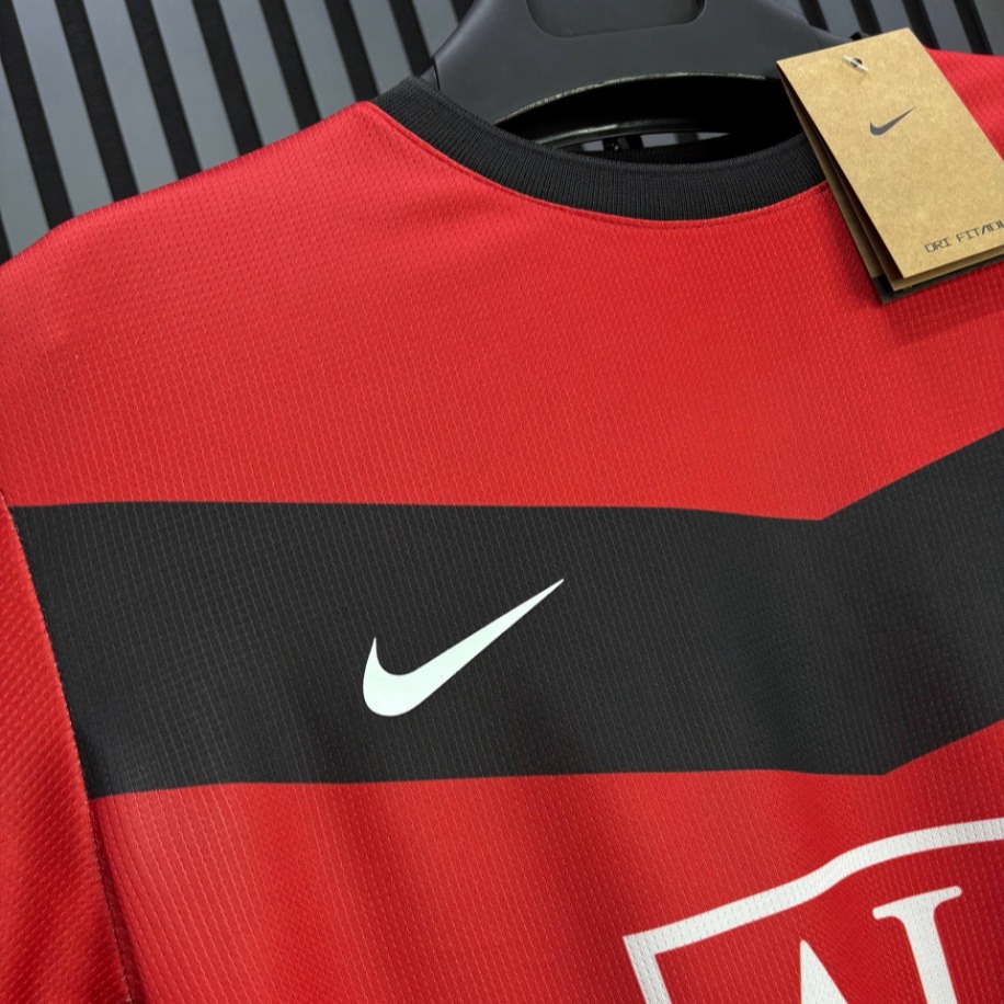 Manchester United 2009 Retro Forma – AIG Özel Seri