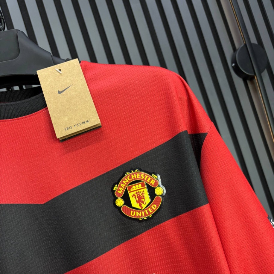 Manchester United 2009 Retro Forma – AIG Özel Seri