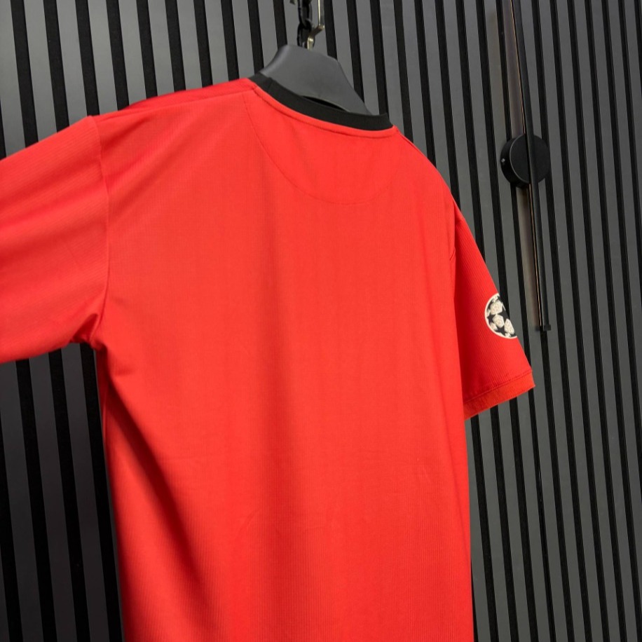 Manchester United 2009 Retro Forma – AIG Özel Seri