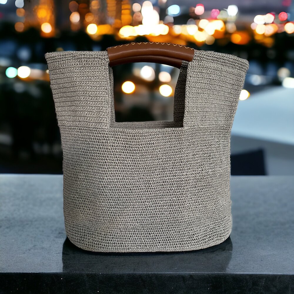Gri kol çantası