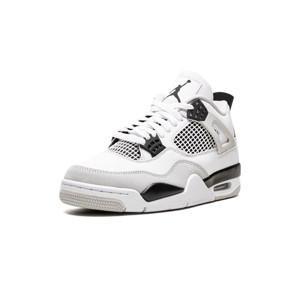 Nike Air Jordan 4 Retro ‘Military Black’