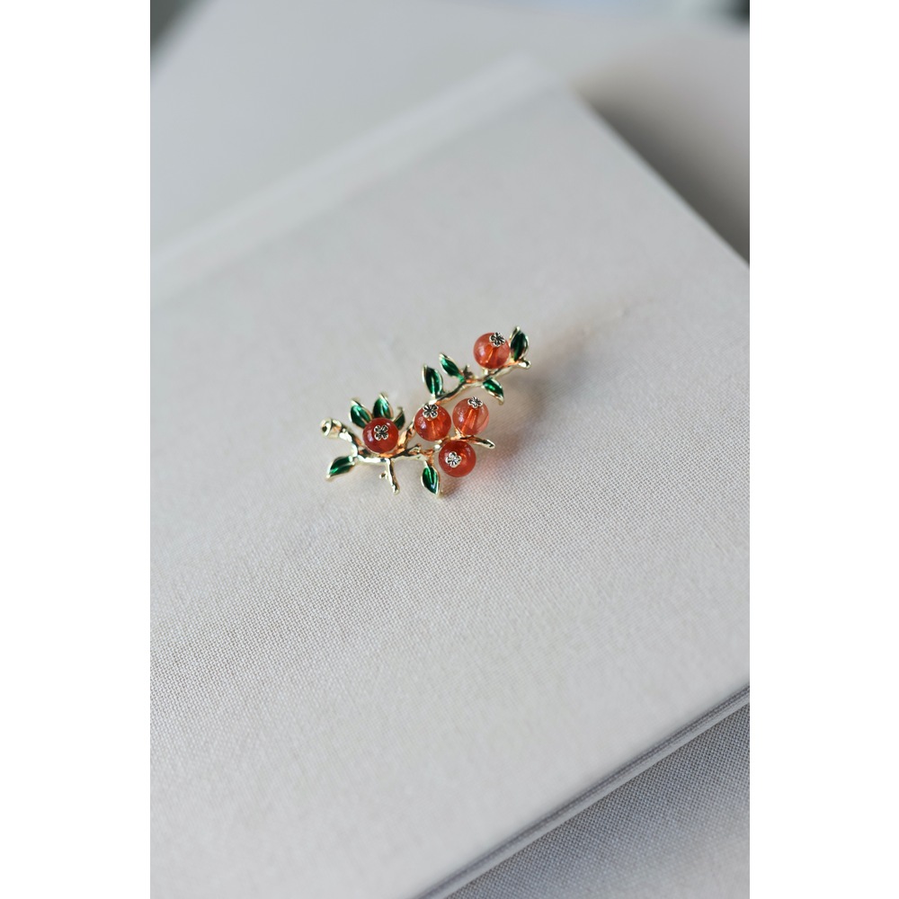 Hello Oranges Broche