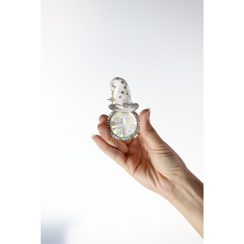 Hello Sun Goddess Broche