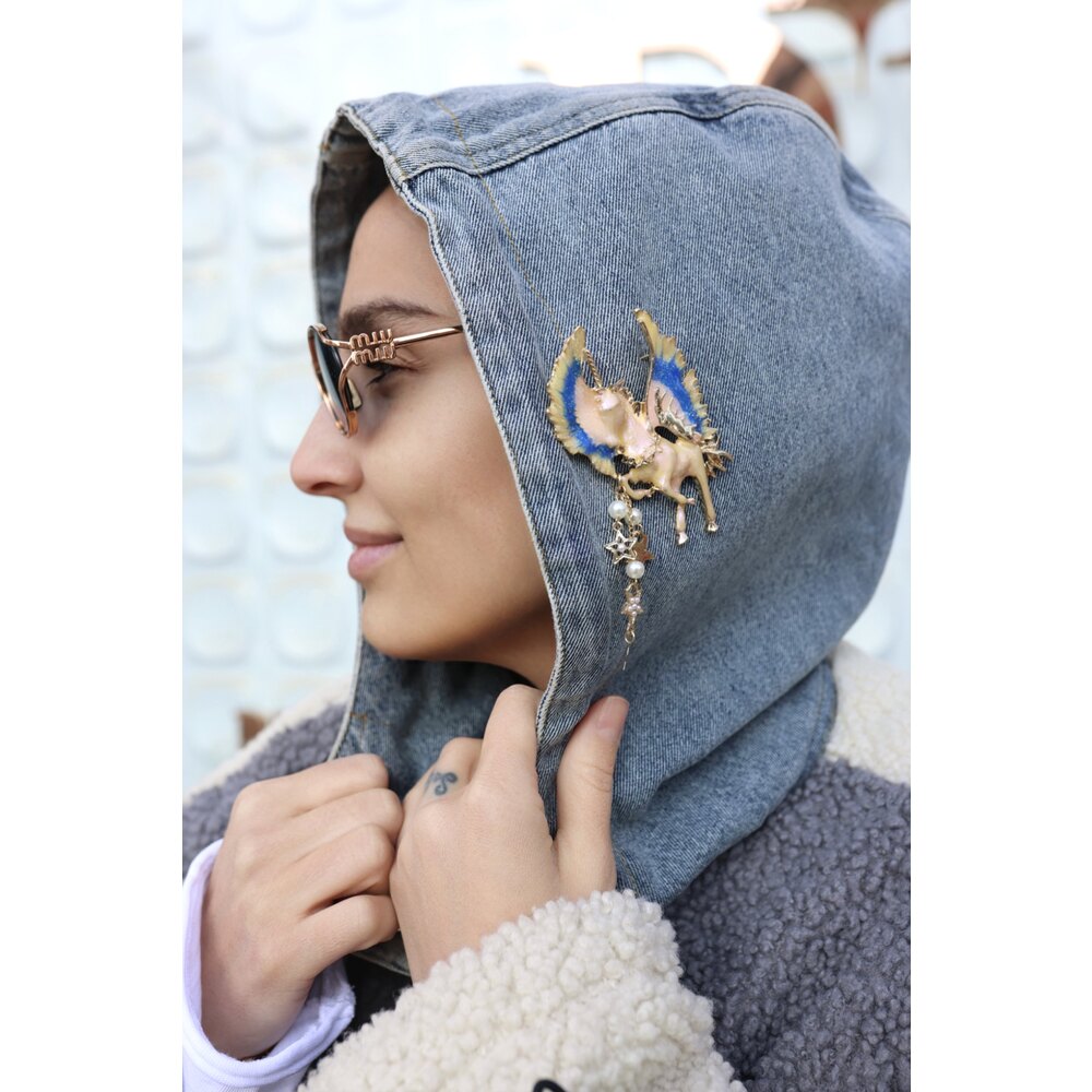 Hello Magic Horse Blue Broche