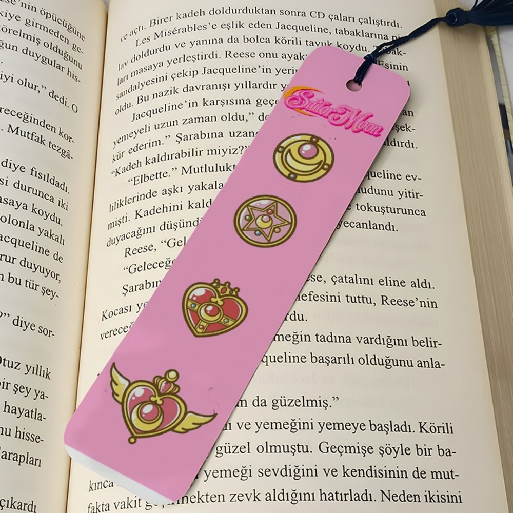 Sailormoon Brosh Metal Kitap Ayraç