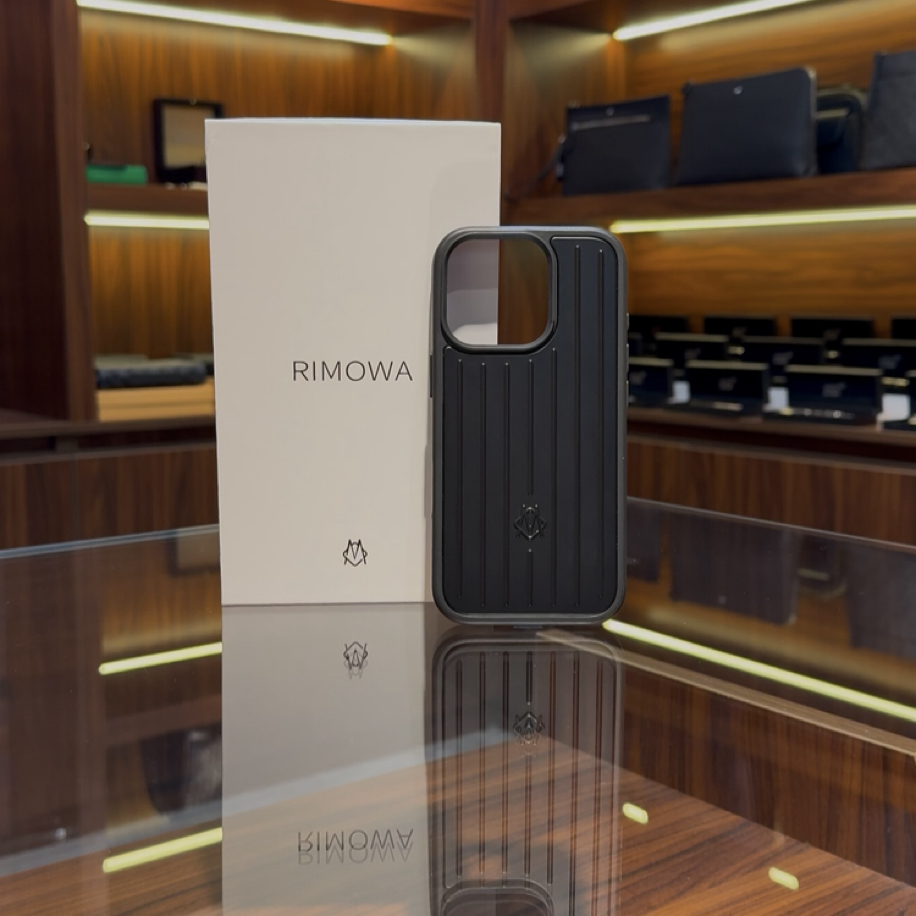 ✨新品✨RIMOWA iPhone用ケース 16pro ブラック　【完売品】 Rimowa İphone 16 Pro Alüminyum Telefon Kılıfı | KOS PREMIUM