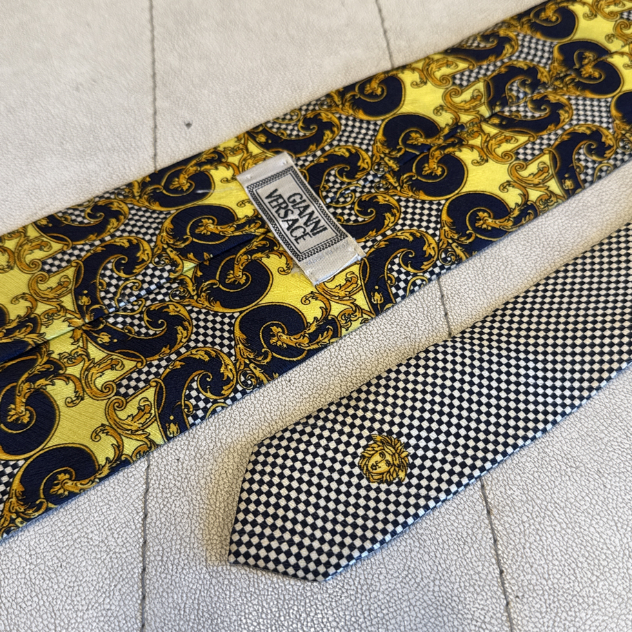 Ultra Rare Archival Gianni Versace 90s Medusa Barocco