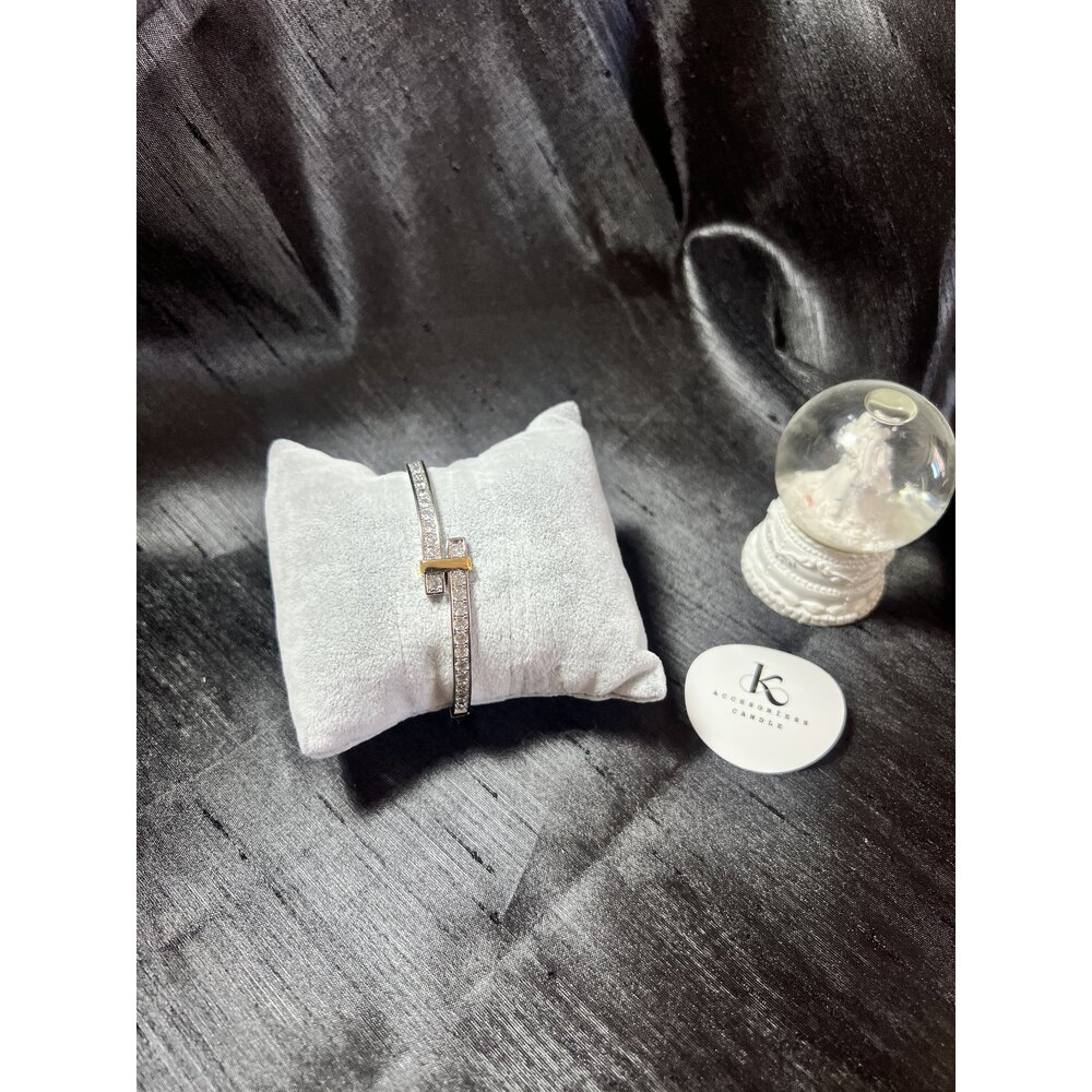 Zirkon Taşlı Gold Detaylı Kelepçe 