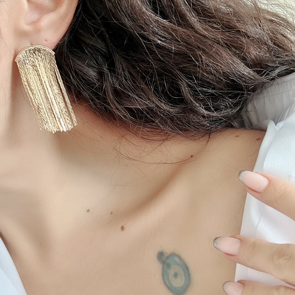 Gold Tel Püskül Küpe