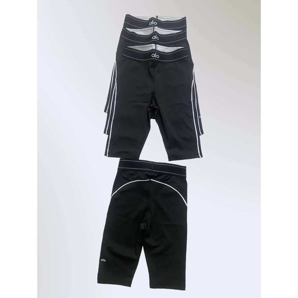 Alo Yoga Elastik Kemer Dizüzeri Short | Lüks Ve Spor Giyimin Tek