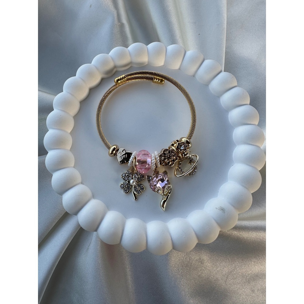 Pandora Model 4 Yapraklı Yonca Charm Çelik Bileklik