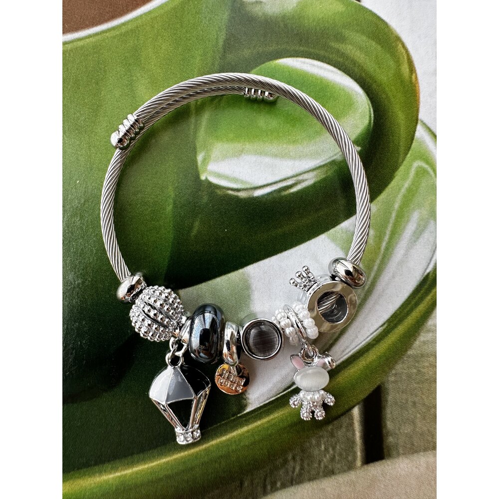 Pandora Model Sevimli Tavşan Charm Çelik Bileklik