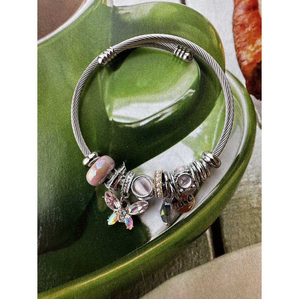 Pandora Model Pembe Kelebek Charm Çelik Bileklik