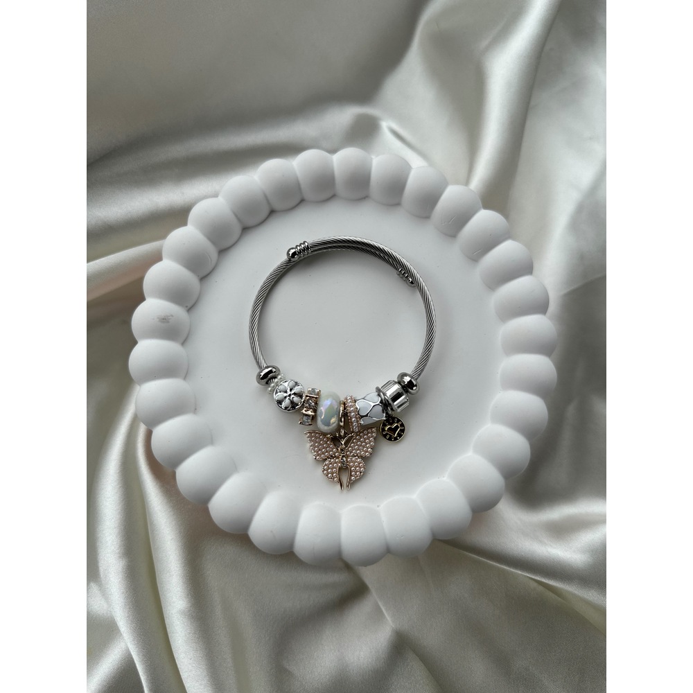 Pandora Model Beyaz Kelebek Charm Çelik Bileklik