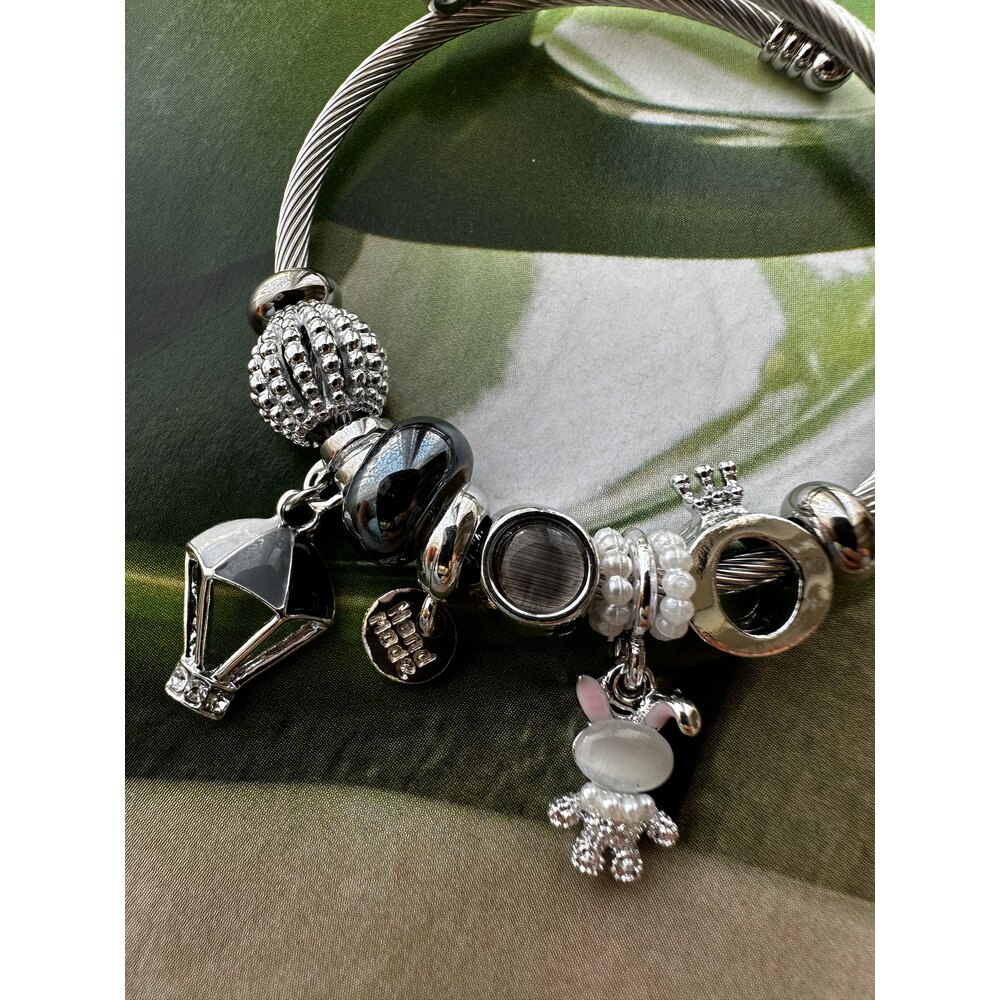 Pandora Model Sevimli Tavşan Charm Çelik Bileklik