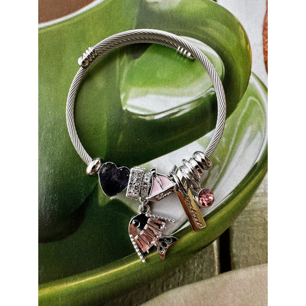 Pandora Model Pembe Balık Charm Çelik Bileklik