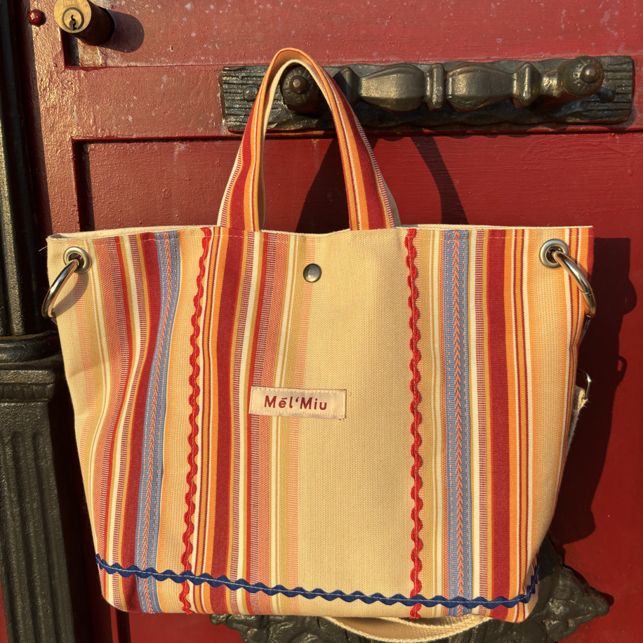 SOLE  TOTE BAG  