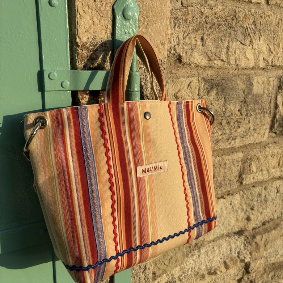 SOLE  TOTE BAG  