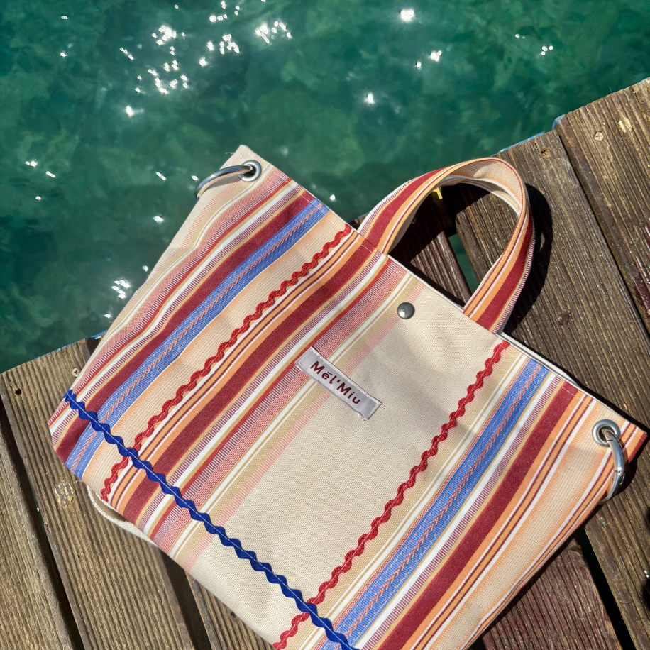SOLE  TOTE BAG  