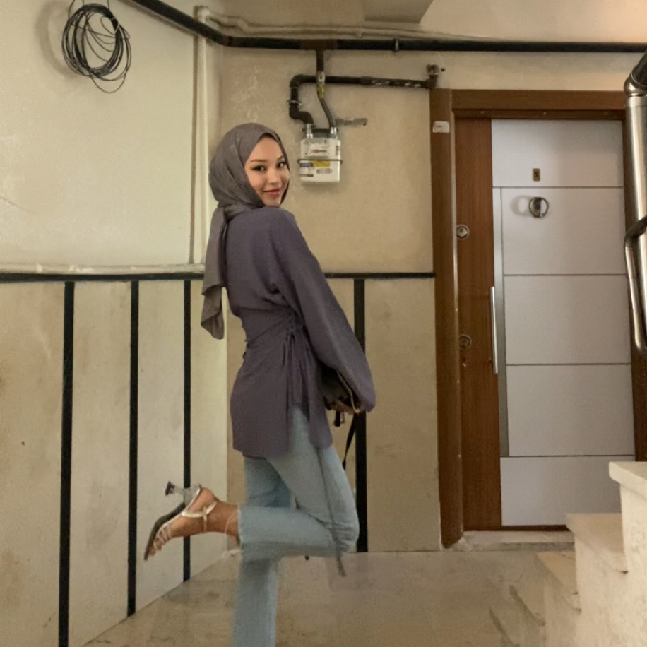 Rode Model Gri | Maisonlure