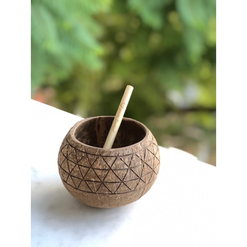 Coco cup pyramide + you are beauiful mottolu bambu pipet